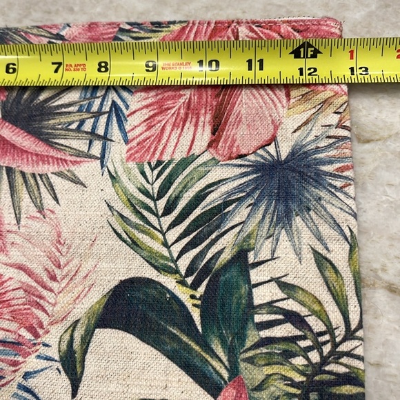 Marine Layer | Large Pouch for Travel, Tablet, Small Laptop | Tropical Print - Picture 5 of 10